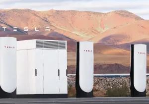 Η Tesla ξεκινάει την ανάπτυξη των V4 Supercharger στην Κίνα
