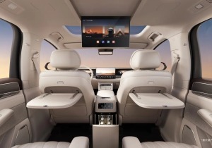 Πρώτες εικόνες από το εσωτερικό του BYD Great Tang