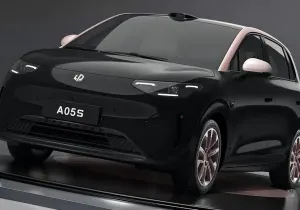 Η Leapmotor αποκαλύπτει το εσωτερικό του A05S