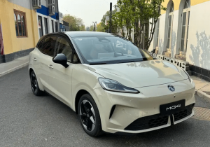 Το νέο MG4 2026 αποκαλύφθηκε με μπαταρία ημιστερεάς κατάστασης και AI