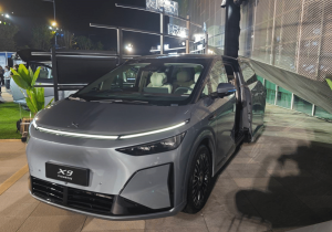 Xpeng X9 EREV: Το νέο ηλεκτρικό MPV με εκτεταμένη αυτονομία και καινοτόμο σχεδιασμό