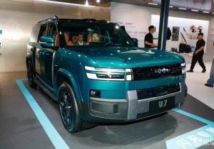 Το Ti7 EV της BYD κυκλοφόρησε στην έκδοση Flash Charging με αυτονομία 755 Km