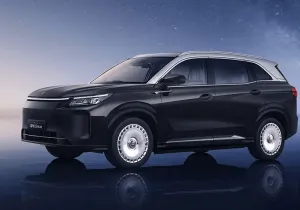 Νέο Seres Landian E5 Plus 2025: Αυτονομία 230 km, νέος σχεδιασμός και τιμή έκπληξη