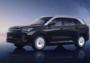 Νέο Seres Landian E5 Plus 2025: Αυτονομία 230 km, νέος σχεδιασμός και τιμή έκπληξη