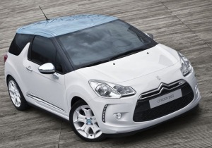 Η DS ετοιμάζει τον αντίπαλο για τα Renault 5 και MINI