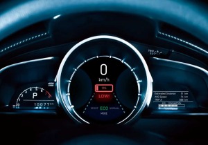 Πώς θα αυξήσεις την αυτονομία του EV σου με απλές συνήθειες στην καθημερινή οδήγηση