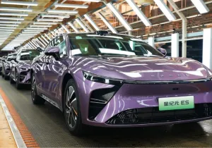 Το Chery Exlantix ES EREV υπόσχεται αυτονομία 1.645 χλμ