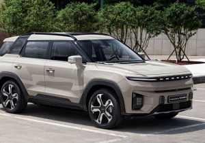 KGM Torres EVX: Η νέα μπαταρία των 80,6 kWh εκτοξεύει την αυτονομία πάνω από τα 500 χλμ.