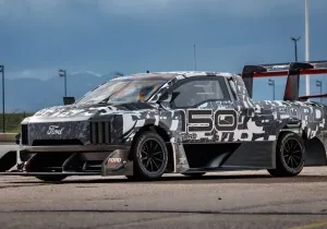 Ford F-150 Lightning SuperTruck: εξαπολύσει την κόλαση!