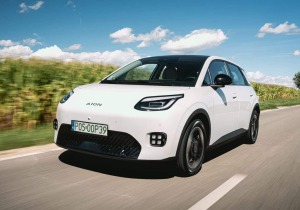 GAC Aion UT: Το νέο κινεζικό ηλεκτρικό που έρχεται Ευρώπη για να «χτυπήσει» το VW ID.3