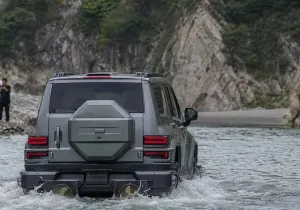 Geely Battleship 700 PHEV: Το SUV των 1.113 PS που διαθέτει προπέλες και σόναρ!