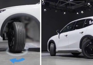 Το Geely EX5 διαθέτει σύστημα τετραδιεύθυνσης 90 μοιρών στη Κίνα [video]