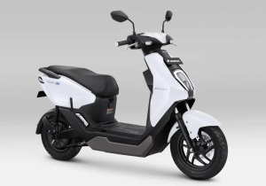 Η Honda λανσάρει το φθηνότερο ηλεκτρικό σκούτερ που μπορούν να οδηγήσουν και 16χρονοι!