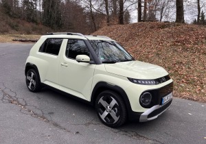 Αυτά τα 7 ηλεκτρικά αυτοκίνητα κάνουν περισσότερα από 300 χιλιόμετρα με μία φόρτιση