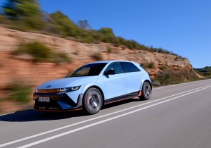 Η Hyundai ενσωματώνει την υπηρεσία Google Places ισχυροποιώντας την εμπειρία πλοήγησης