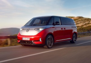 Volkswagen ID. Buzz: Το ηλεκτρικό θαύμα που κατέκτησε το βραβείο σχεδίασης αυτοκινήτου της χρονιάς 2025