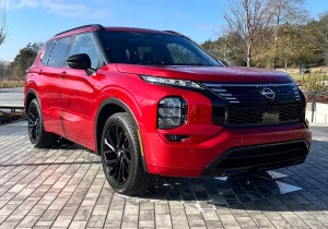 Nissan Rogue PHEV-SUV 2026: Το «κρυφό» Mitsubishi που προβληματίζει τον ανταγωνισμό