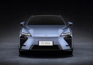 Το Νέο Lexus ES έρχεται Ευρώπη για να ανακατέψει την τράπουλα