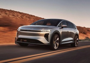 Έτοιμο το Gravity Grand Touring της Lucid Motors με αυτονομία πάνω από 700 χλμ