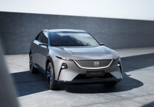 Η Mazda ξεκινά τη μαζική παραγωγή του EZ-60