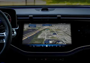 Αναβάθμιση-έκπληξη από την Mercedes: Νέο MBUX 2.6 με AI, Live Routes και Offroad Adventures!