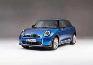 MINI Cooper: Τώρα και σε 5θυρη έκδοση!