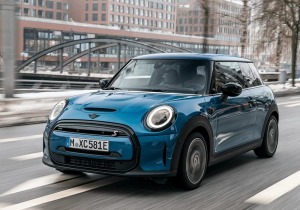 Ανάκληση για όλα τα «παλιά» Mini Cooper SE