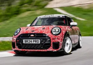 Mini John Cooper Works: επιστρέφει με βενζίνη!