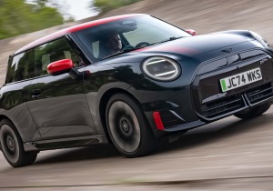 Mini John Cooper Works Electric: Ένα «καυτό» τρίθυρο hatchback