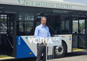 Στα ηλεκτρικά λεωφορεία του ΟΑΣΘ ο Κος Μητσοτάκης