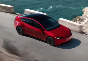 Tesla Model 3: Διαθέσιμο στην Ελλάδα σε πισωκίνητη έκδοση Long Range