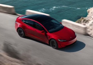 Tesla Model 3: Διαθέσιμο στην Ελλάδα σε πισωκίνητη έκδοση Long Range