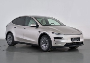 Νέο Tesla Model YL: Το μέγεθος μετράει…