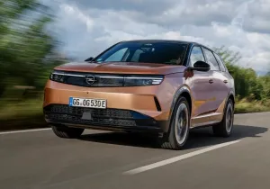 Οδηγώντας το Opel Grandland Electric