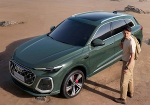 Audi Q5L 2025: Το νέο SUV με μακρύ μεταξόνιο και υψηλή τεχνολογία