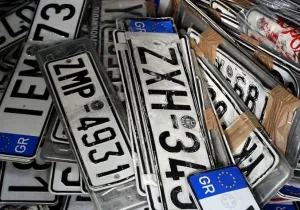 Επιστροφή πινακίδων λόγω εκλογών