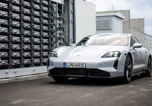 Porsche: Χρησιμοποιεί μεταχειρισμένες μπαταρίες Taycan για σταθερή αποθήκευση ενέργειας