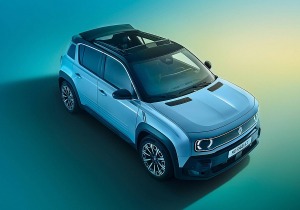 Renault 4 E-Tech: Ανοιχτοί Ορίζοντες με τη Νέα Ηλεκτρική Ηλιοροφή Plein Sud