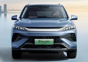 Η BYD λανσάρει το Song Pro DM-i με αυτονομία 1.400 χλμ και τιμή 14.370 ευρώ