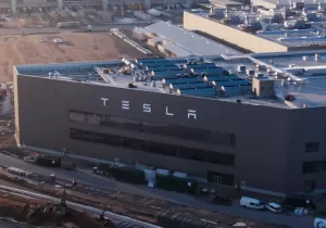 Η Tesla θέλει να επεκτείνει το εργοστάσιο στο Grünheide