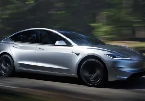 9 EV «φωτιά» που «σκάβουν» την άσφαλτο
