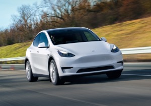 Η Tesla προσφέρει δωρεάν φόρτιση ενός έτους, με την παραγγελία του Model Y