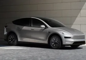 Tesla Model YL: Πρεμιέρα στις ΗΠΑ με «αλμυρή» τιμή