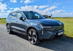 Volvo EX90: Το premium ηλεκτρικό SUV