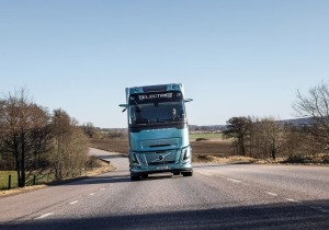 Η Volvo Trucks λανσάρει ένα ηλεκτρικό φορτηγό με αυτονομία 600 χλμ