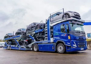 BMW και Ceva Logistics δοκιμάζουν έναν ηλεκτρικό μεταφορέα αυτοκινήτων της Volvo