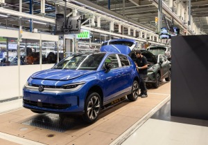Volkswagen ID. Polo και Cupra Raval: Ξεκίνησε η παραγωγή τους στην Ισπανία