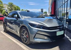 1.100 ίπποι και 0–100 σε 2,7’’: Το κινεζικό ηλεκτρικό sedan που τρομάζει τον ανταγωνισμό