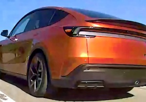 Το νέο Tesla Model Y Performance εντοπίστηκε χωρίς καμουφλάζ