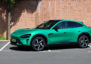 Η Xiaomi «πατάει γκάζι» και αφήνει Tesla και Porsche στη σκόνη